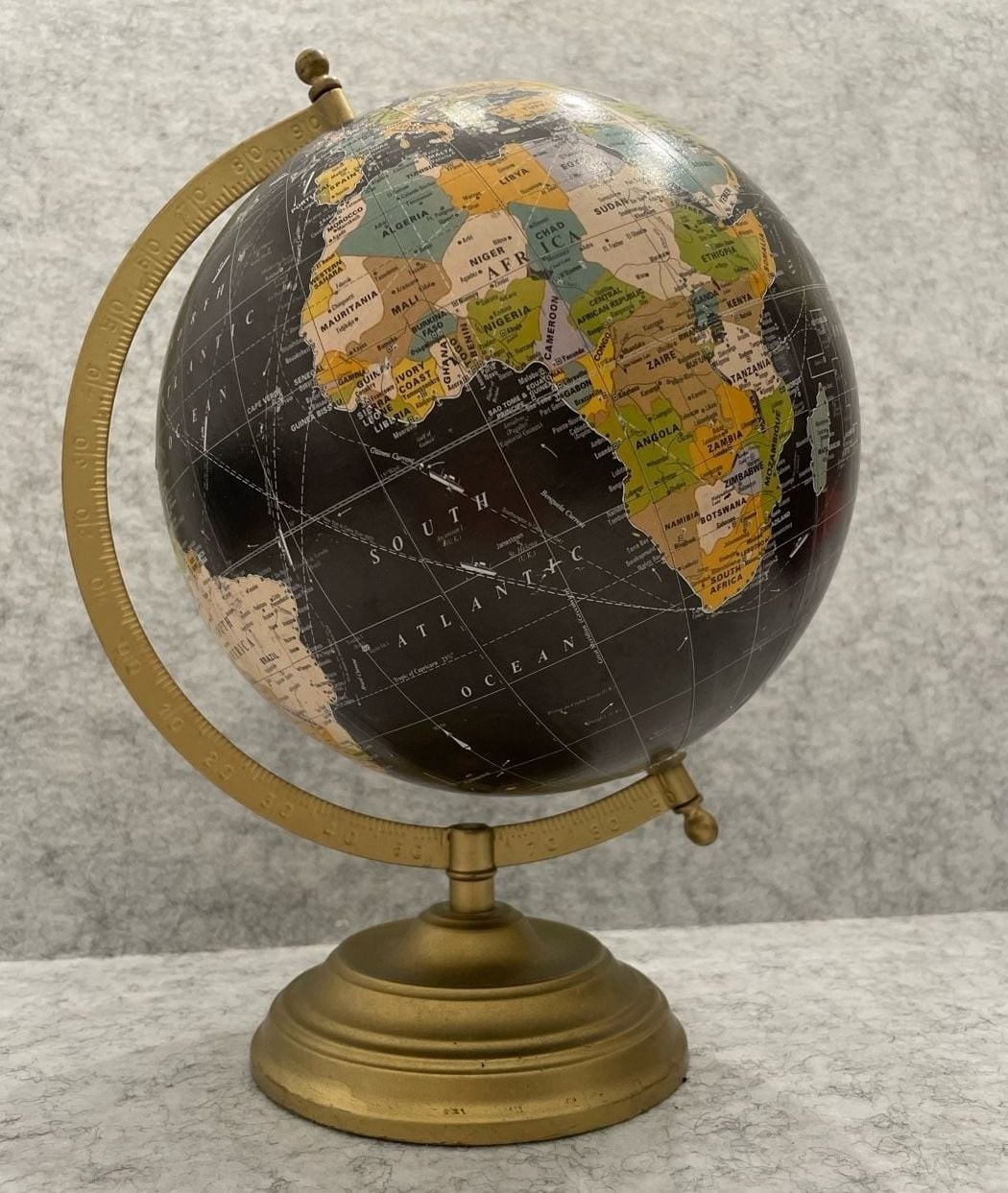 8" DESIGNCO DESKTOP WORLD GLOBE Rotating Spinning Black Globe Gold Base & Stand