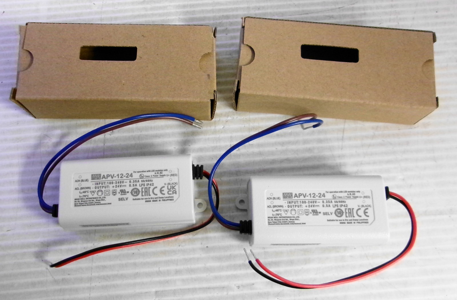Meanwell APV-12-24 LED Power Supply IN 100-240VAC 0.35A 50/60Hz (Lot of 2)
