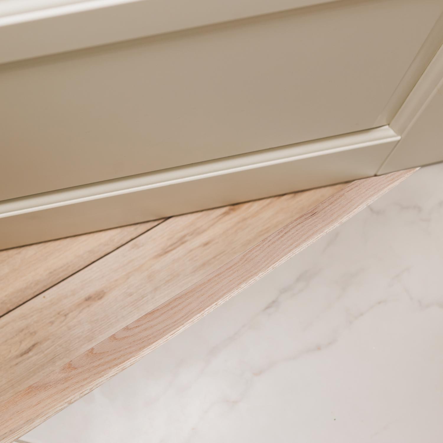 M-D Building Products 11908 Flat Hardwood Threshold 2-1/2 W x 3/8 H x 36 L in.