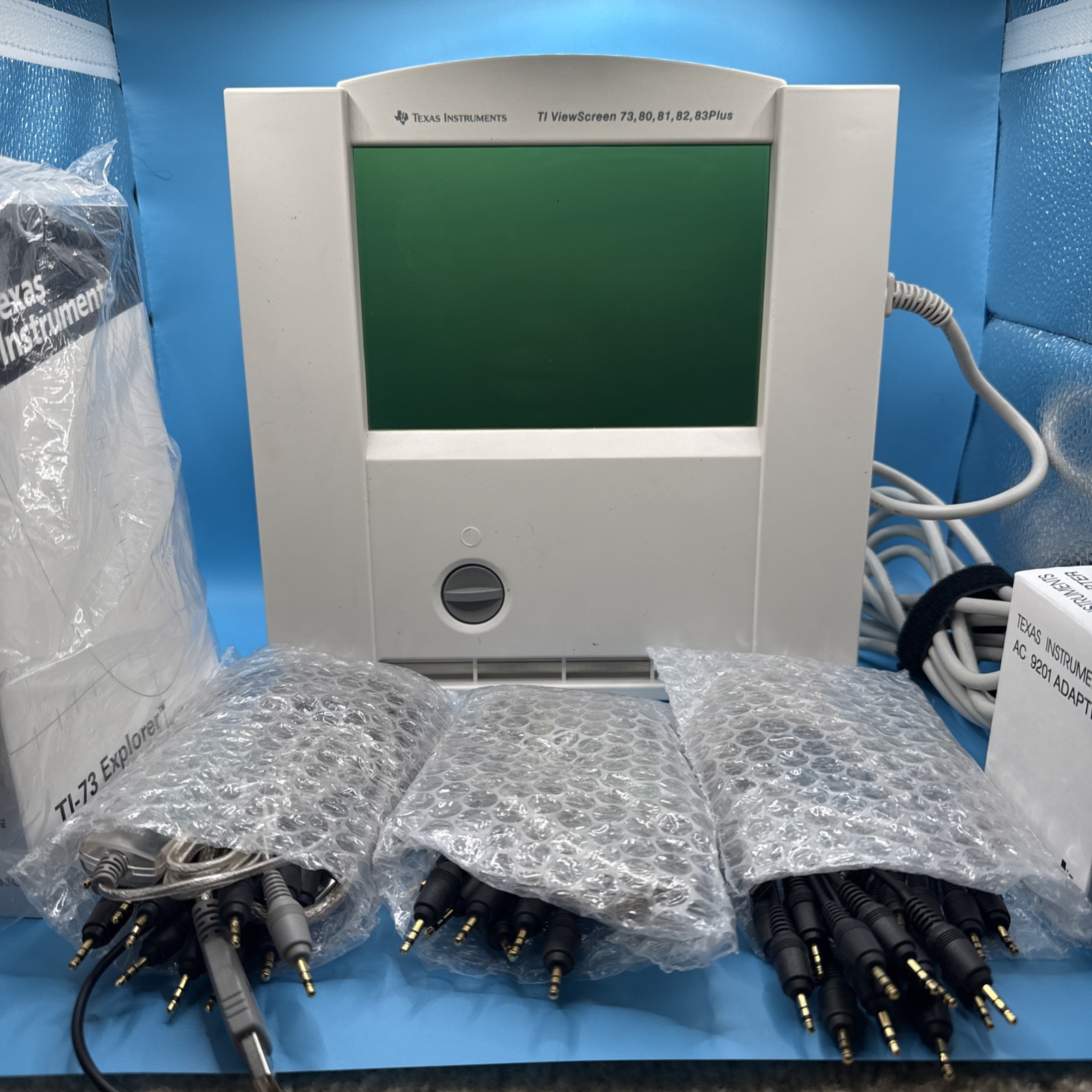 Texas Instrument TI Nspire ViewScreen Panel With wires/Charger/Manual
