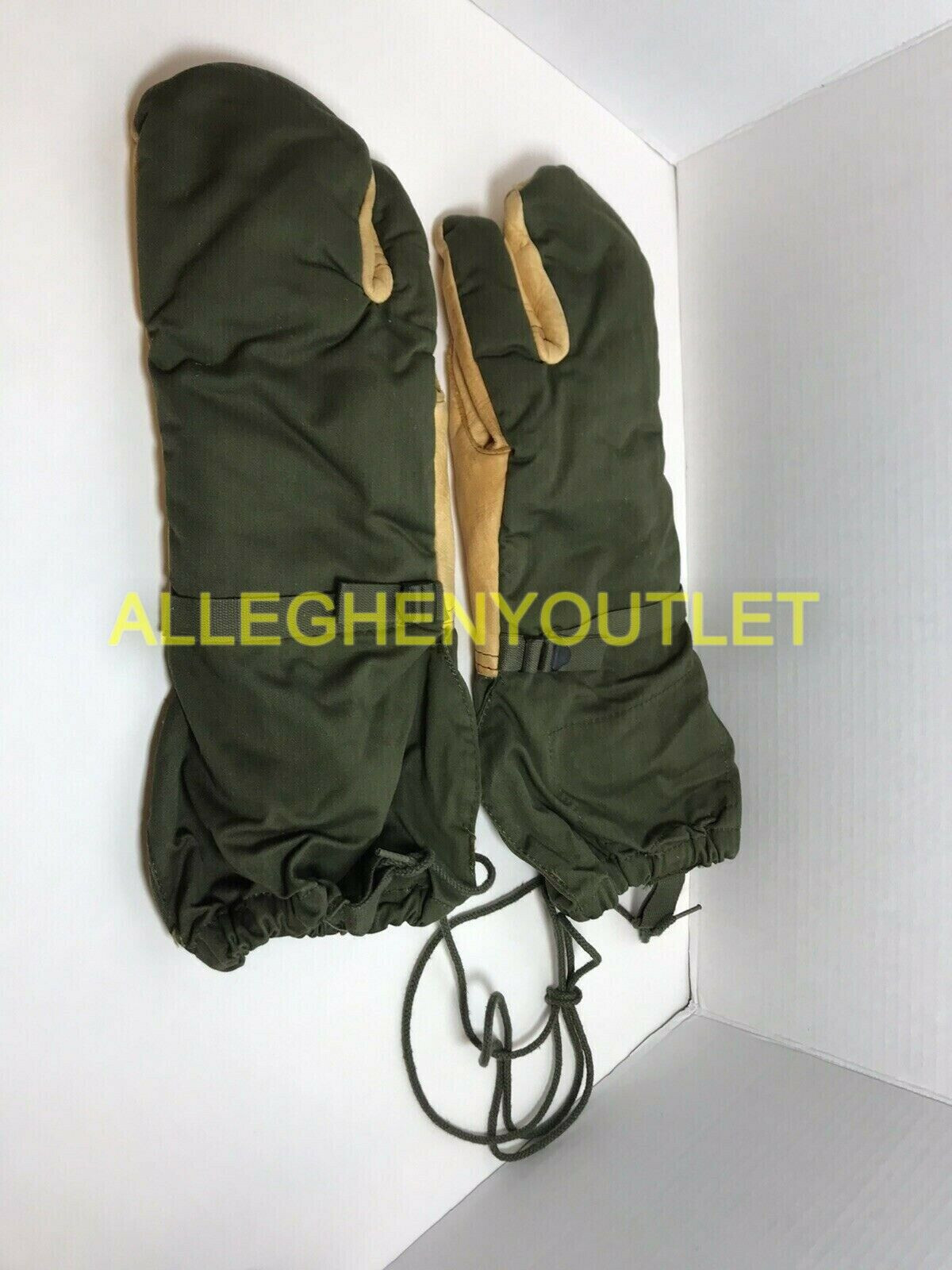 USGI Cold Weather Trigger Finger Mittens w Inserts Lanyard M1965 OD MEDIUM MINT