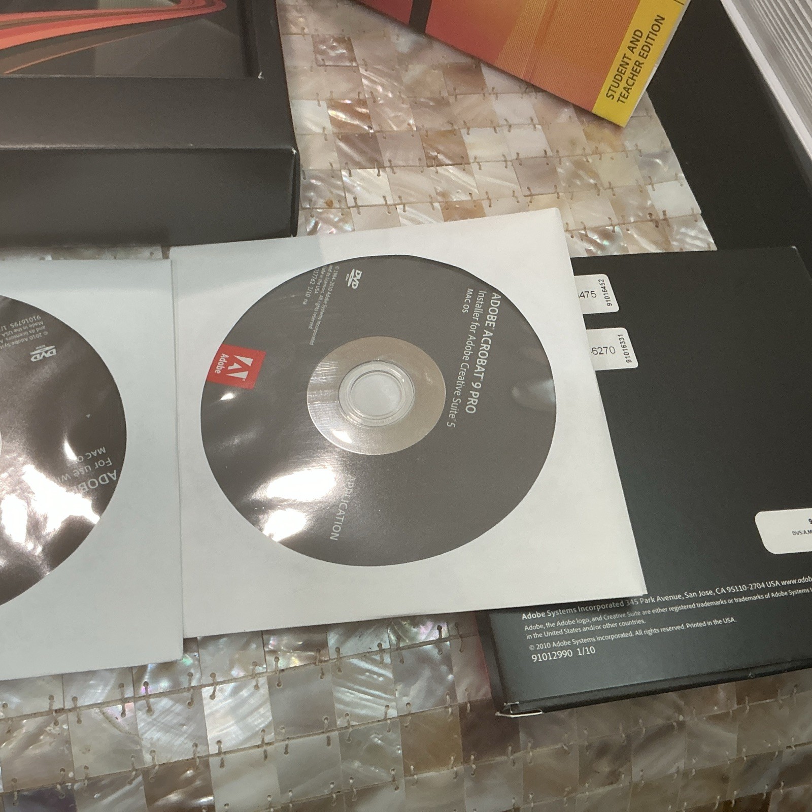 Adobe Creative Suite 5 Design Standard Student & Teacher for Mac OS w/ Code