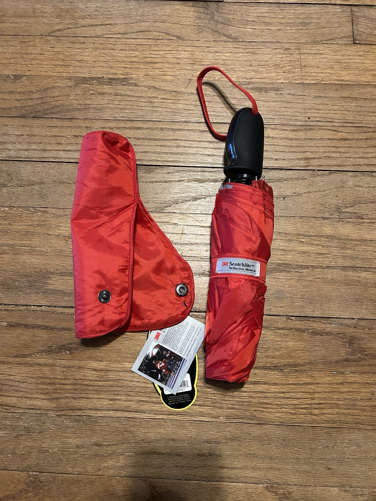 Shed Rain 3M Scotch Lite Auto Push Button Umbrella Reflective Material Red New