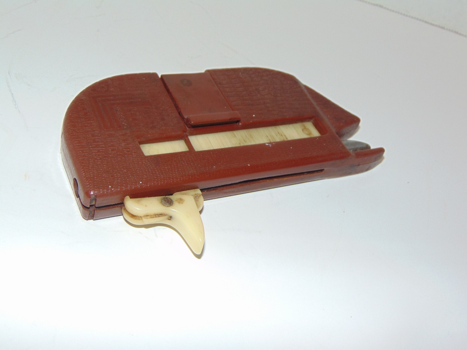 Laredo Tobacco Filter Cigarette Maker Brown & Williamson