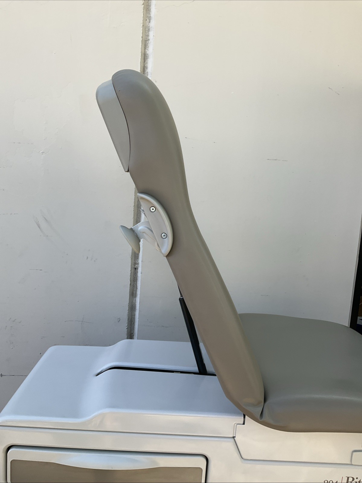 Midmark Ritter 204-002 Exam Table 204 Excellent Condition