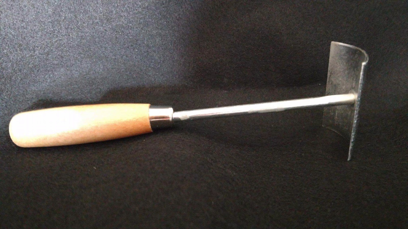PELT SCRAPER SINGLE HAND FLESHER FUR HANDLING TRAPPING