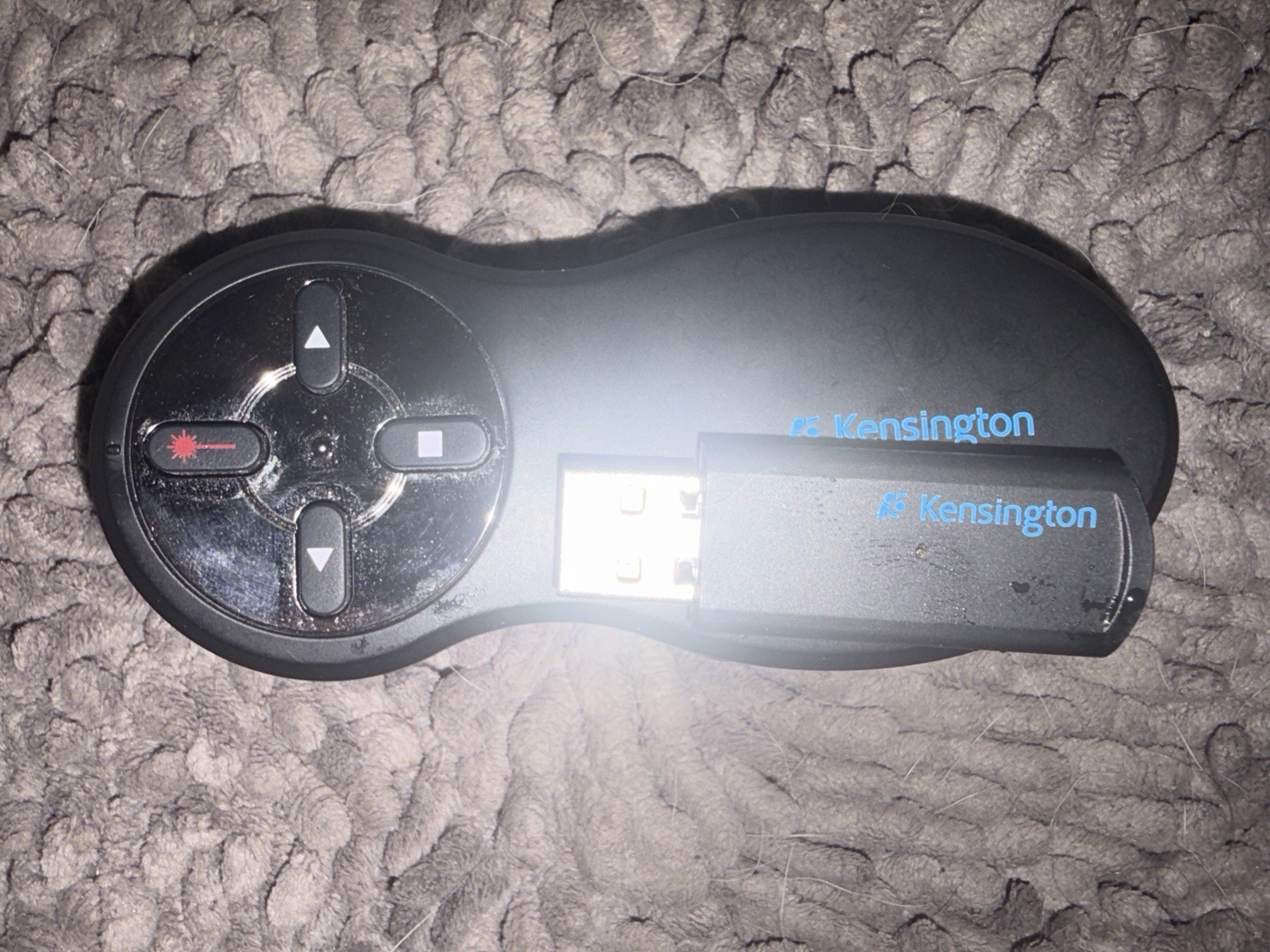 Kensington 33374 Black Handheld Presenter Laser Pointer Remote Control