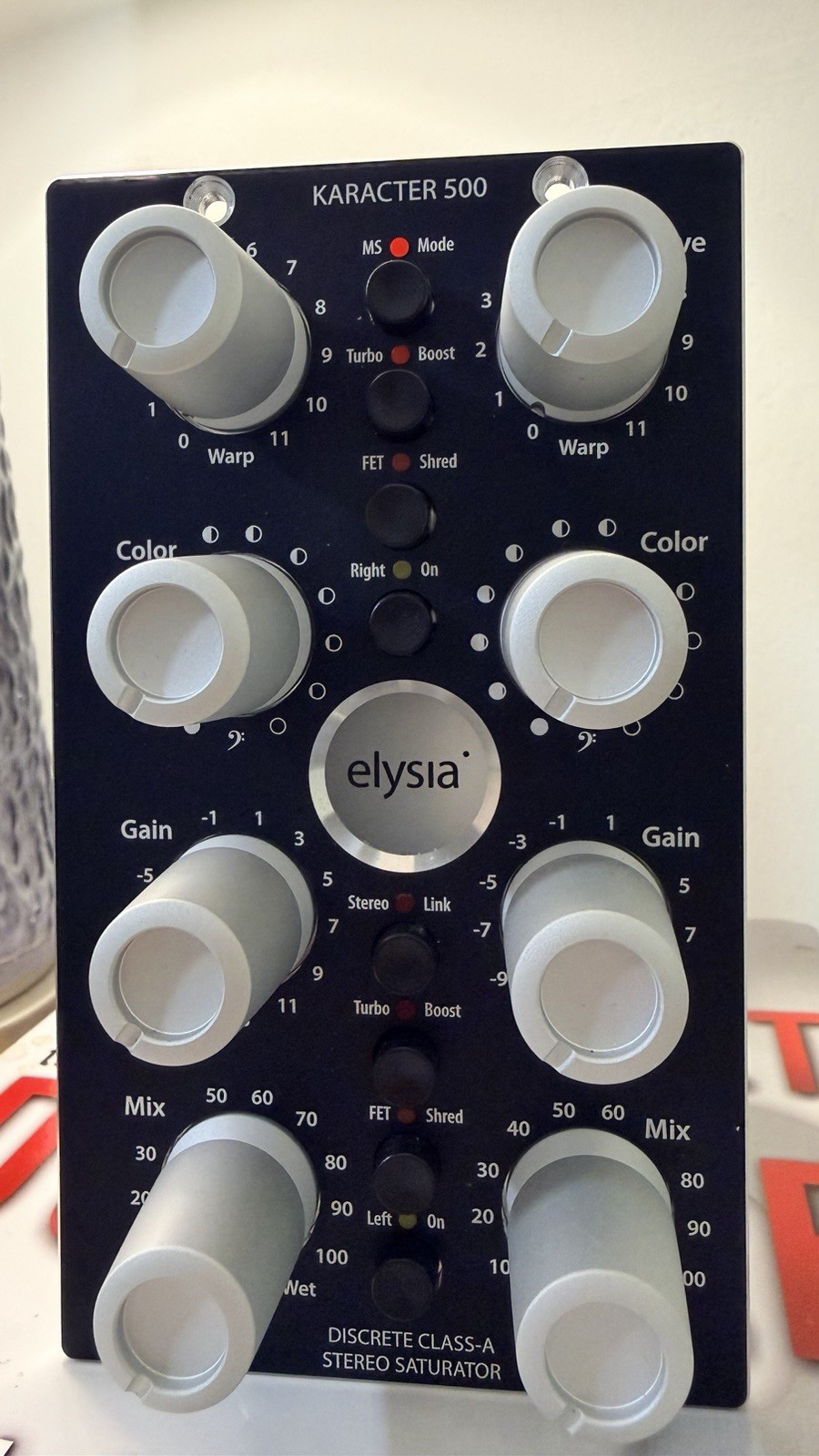 elysia karacter 500 Series Saturation/Distortion