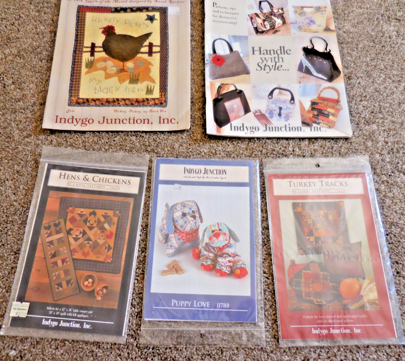 Indygo Junction Folk-Art Puppy Love Hens Turkey Tracks Handbags Patterns SEE PIX