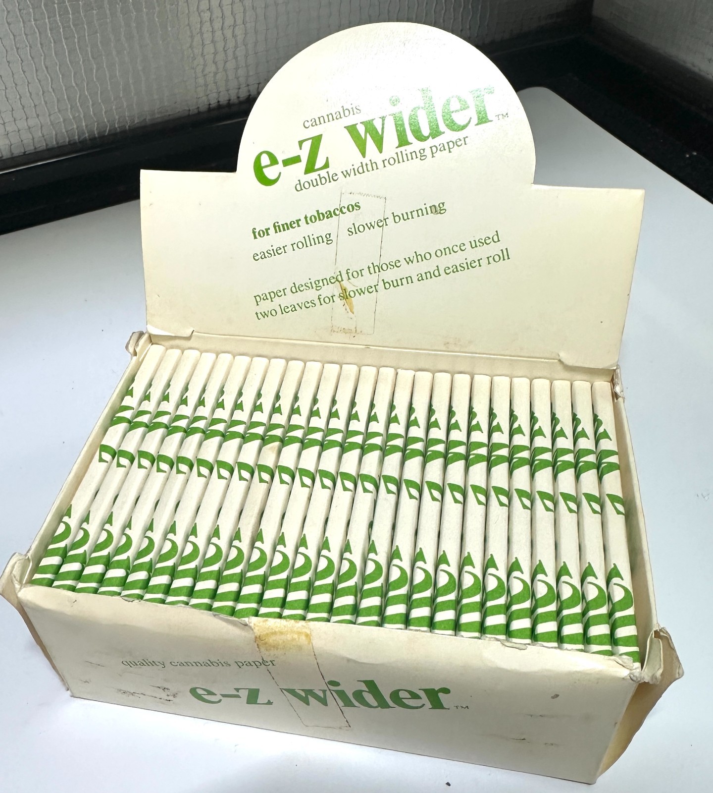 Vintage E-Z Wider Double Width Rolling Papers Counter Display Box 25 Unused Pack