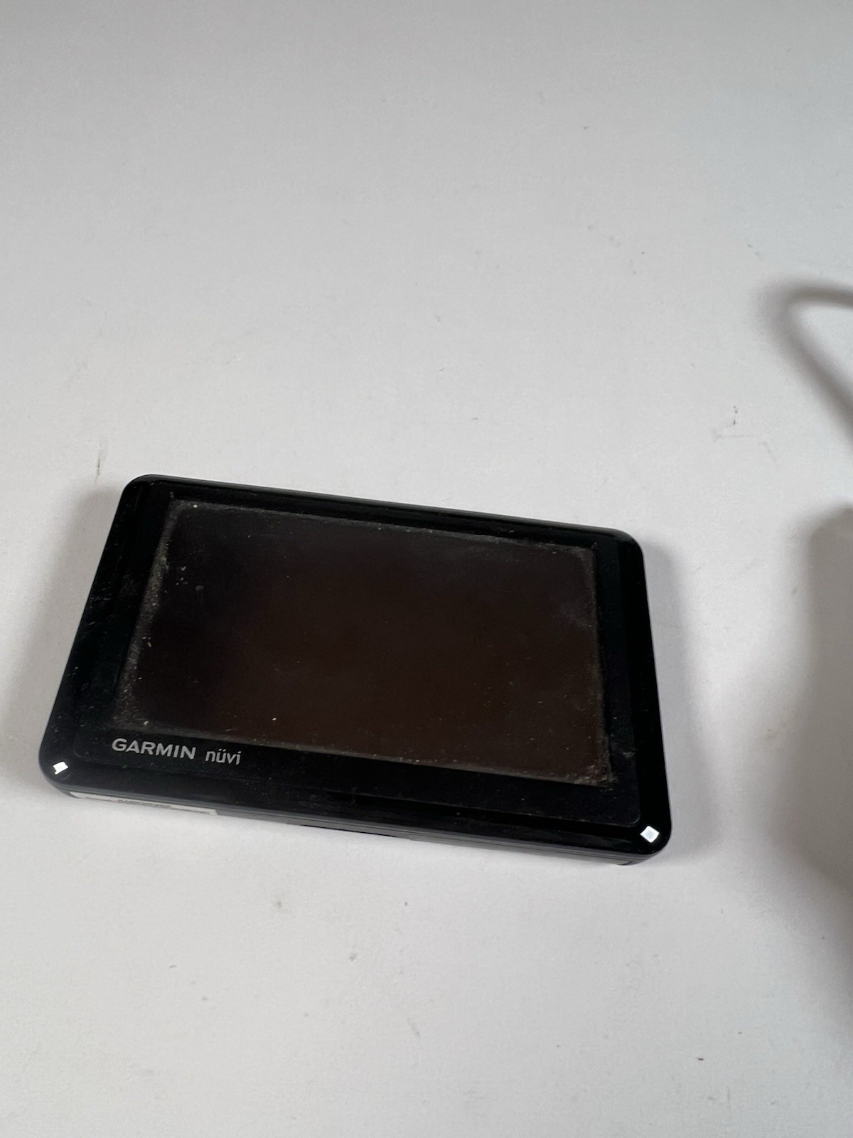 Garmin Nuvi 1390 GPS Navigation W Car Adapter