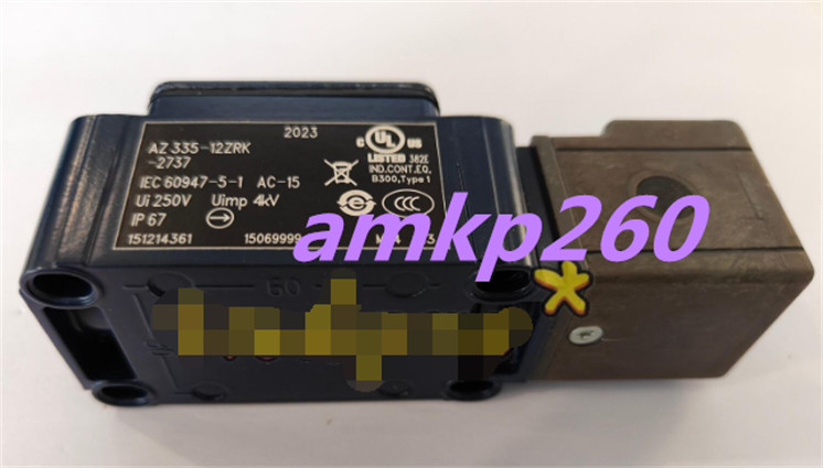 1PCS New for AZ335-12ZRK-2737  Safety Door Switch &1zha