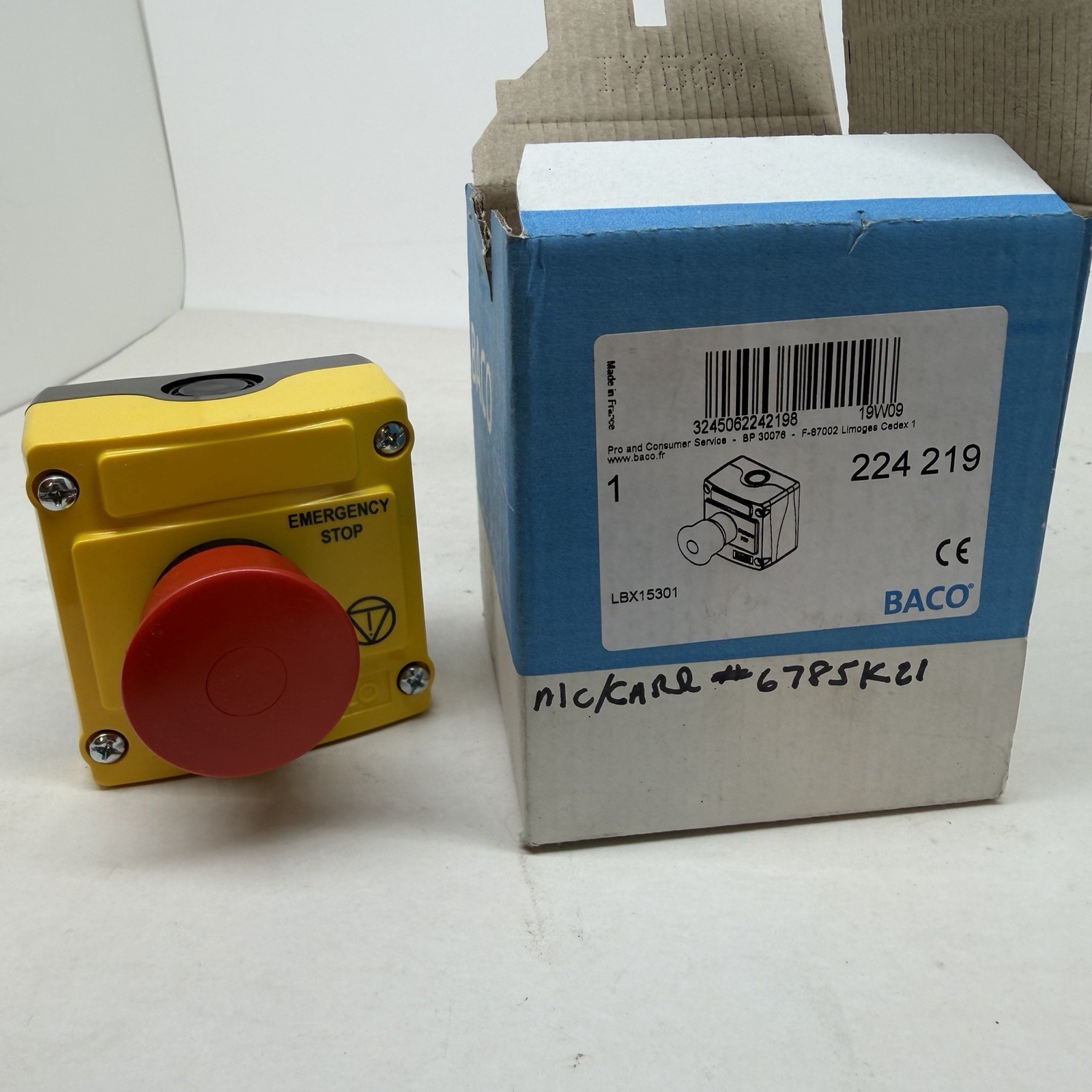 BACO LBX15301 224-219 Push-Pull Emergency Stop in Enclosure