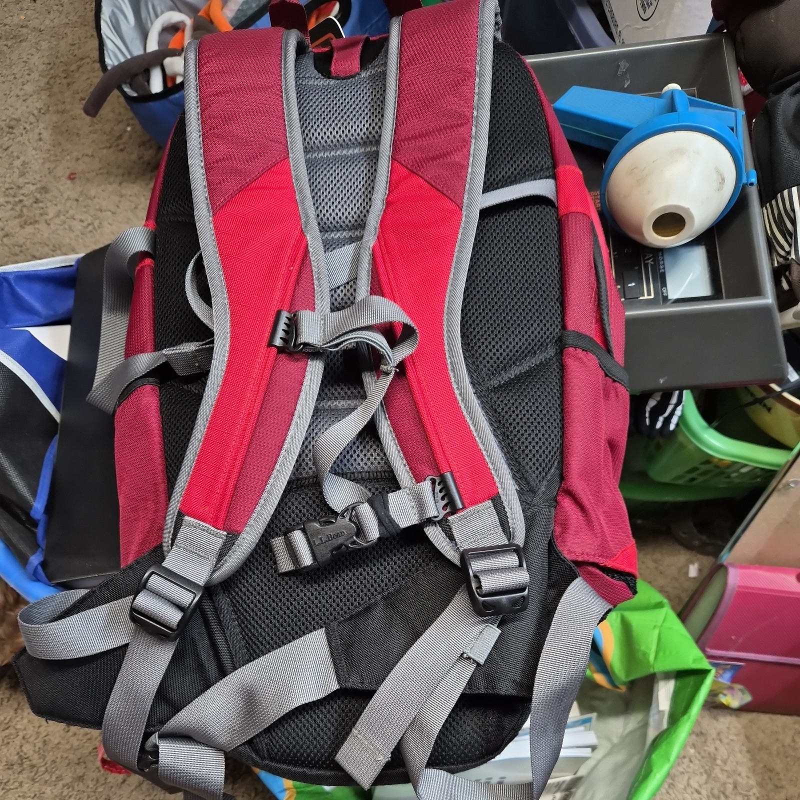 L.L.Bean Escape Daypack Hiking Backpack Red Lightweight Trail Bag Pockets