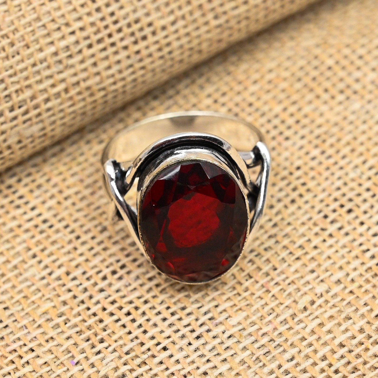 Red Garnet Gemstone Handmade 925 Sterling Silver Beautiful Jewelry Ring