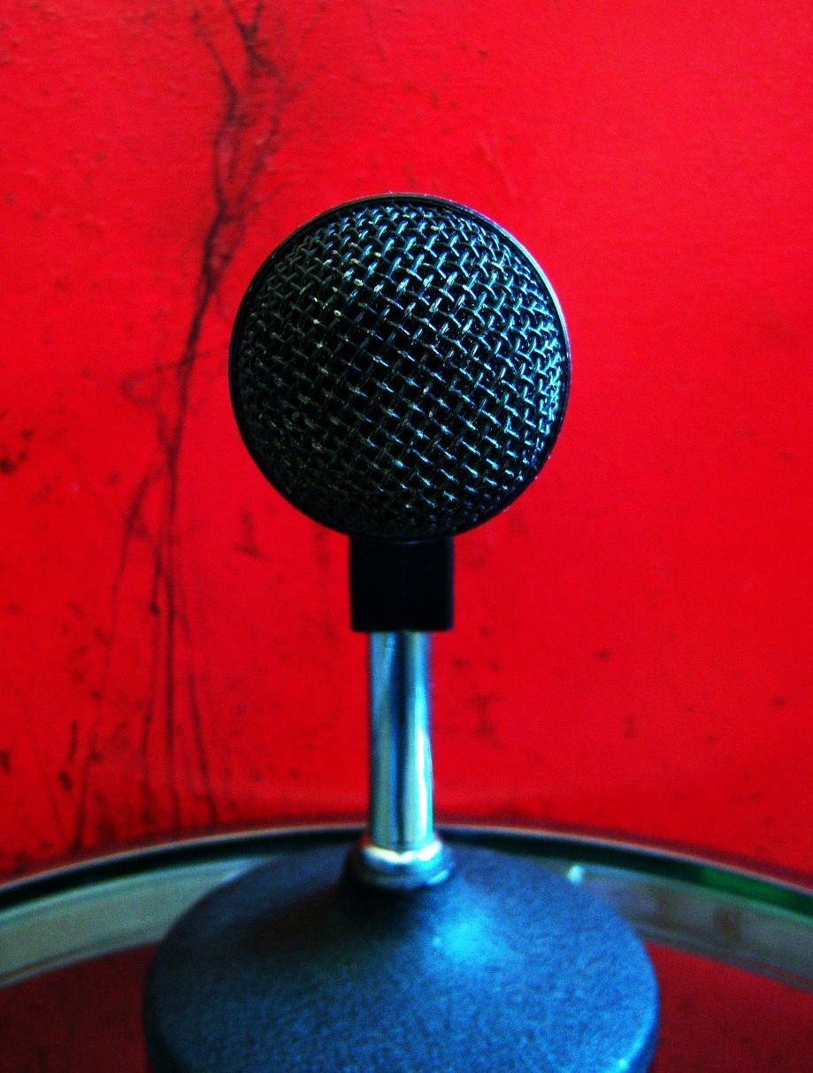 1990's Audio Technica Pro 10 dynamic cardioid microphone Lo Z w mic clip AKG # 1