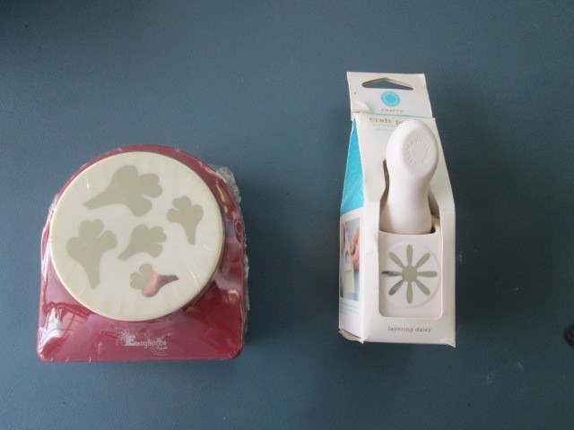 2 craft punches Martha Stewart hand punch snowflake  and Emagination leaves