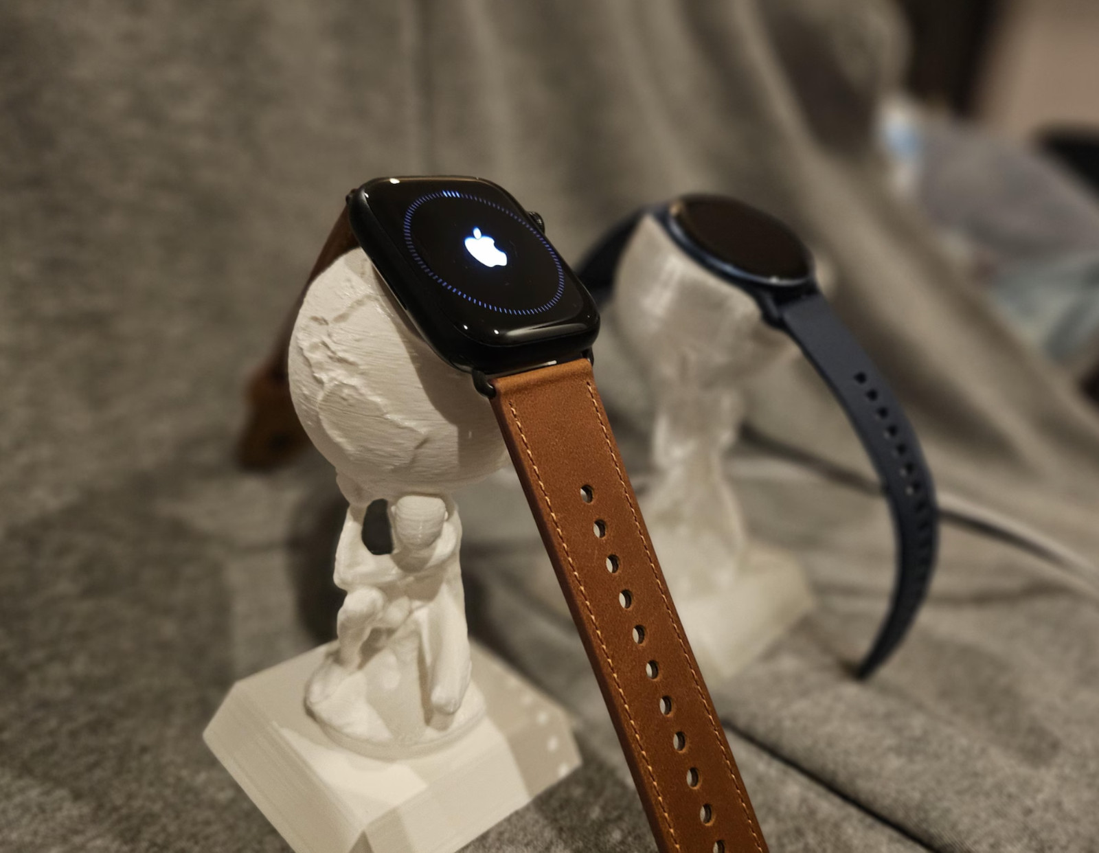 Atlas Charging Stand - Holds the Earth...and your Apple/Vivoactive Garmin Watch