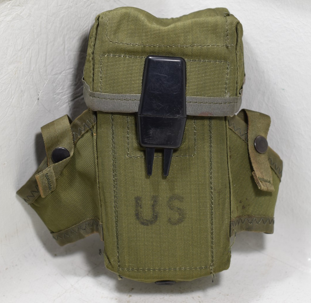U.S Military Triple Magazine Pouch USGI Vietnam Era