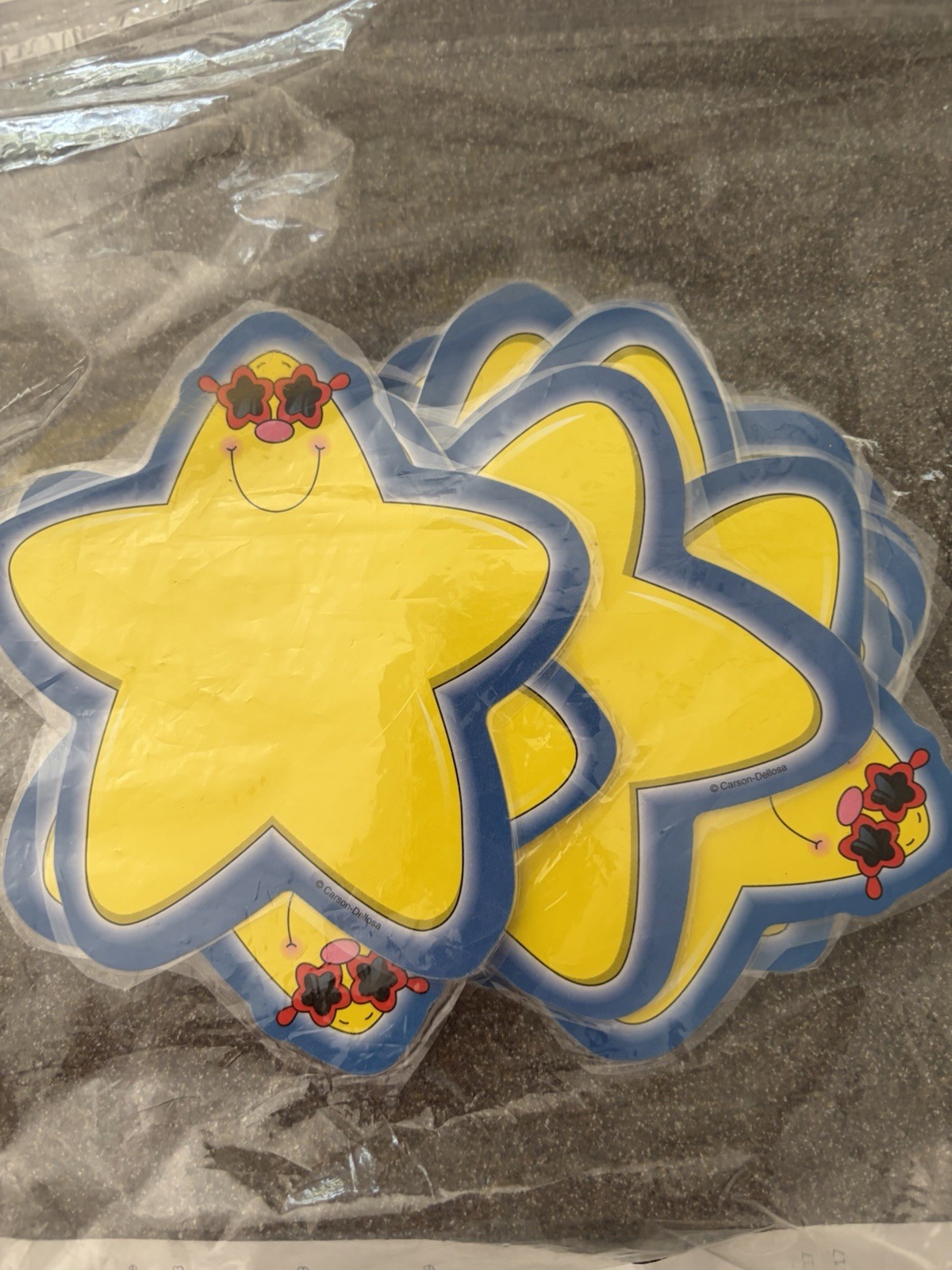 34 Carson Dellosa Smiling Star Cut Outs
