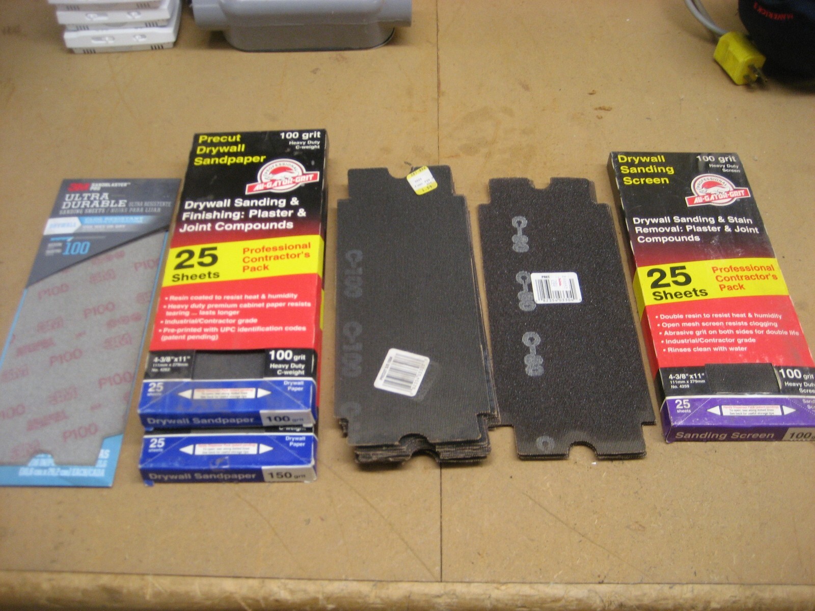 Lot 90 Assorted Precut Sanding Sheets and Screens 4-3/8" X 11" MARS
