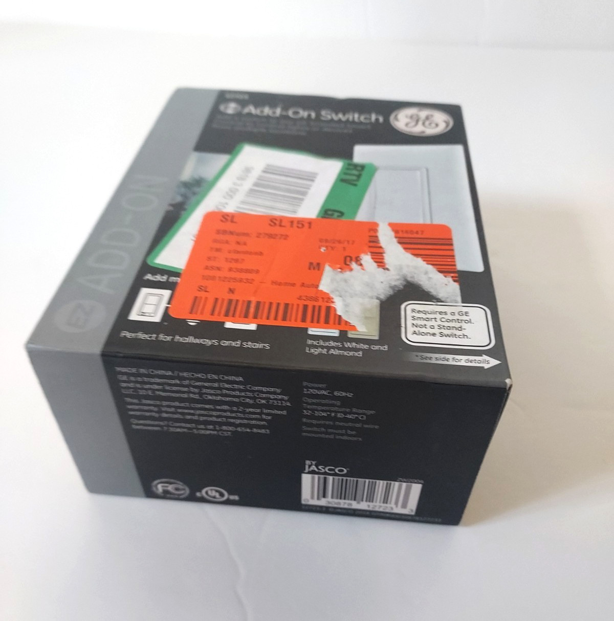General Electric 12723 In-Wall Lighting Controller - White -New, Opened box