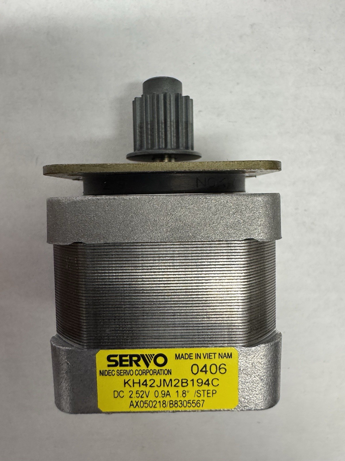 KH42JM2B194C Stepper Motor NEMA 17 1.8 Degree 2.52V 0.9A w/ Pulley