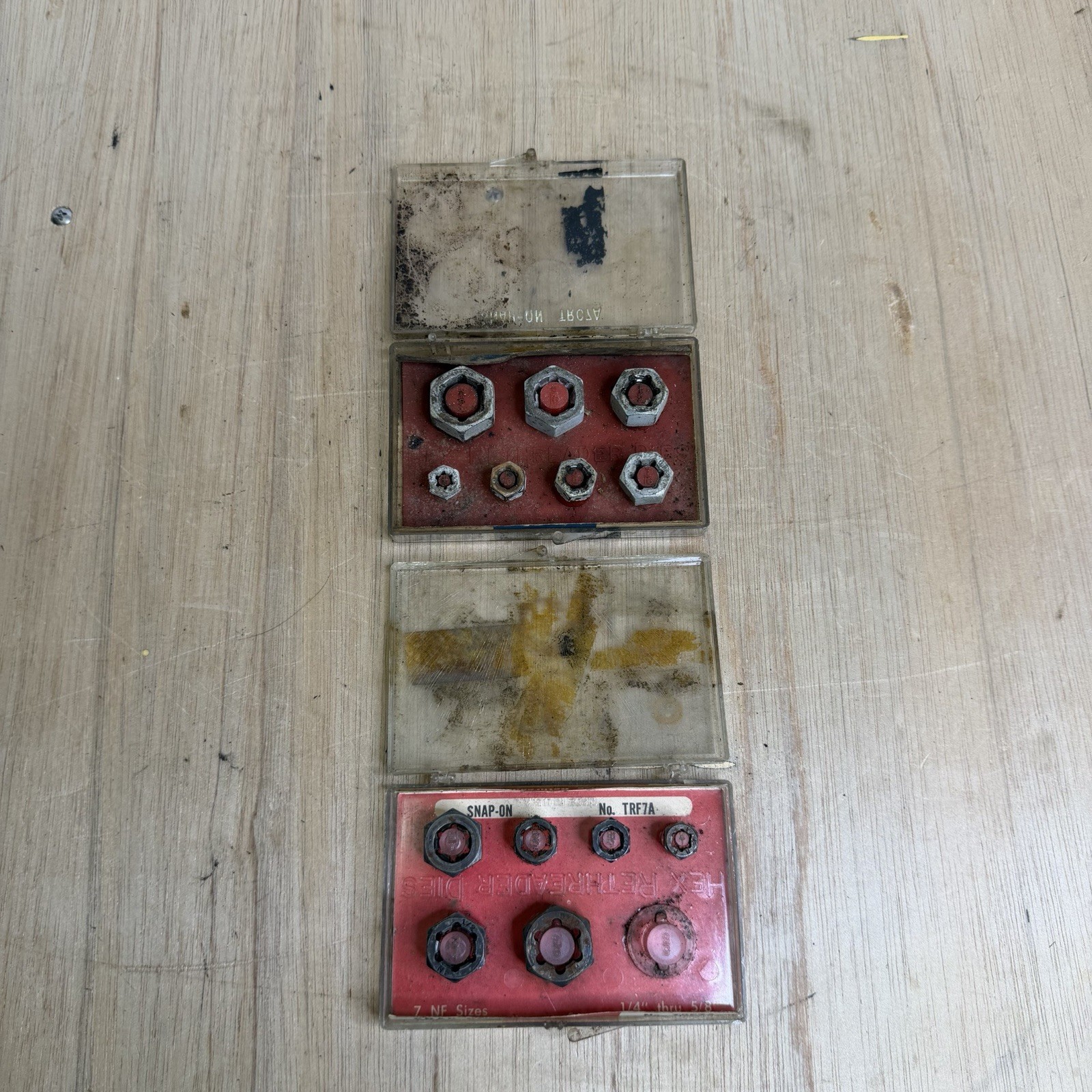 VTG SNAP ON TRF7A & TRC7A RE-THREADER DIE SETS SAE & HEX COURSE & FINE