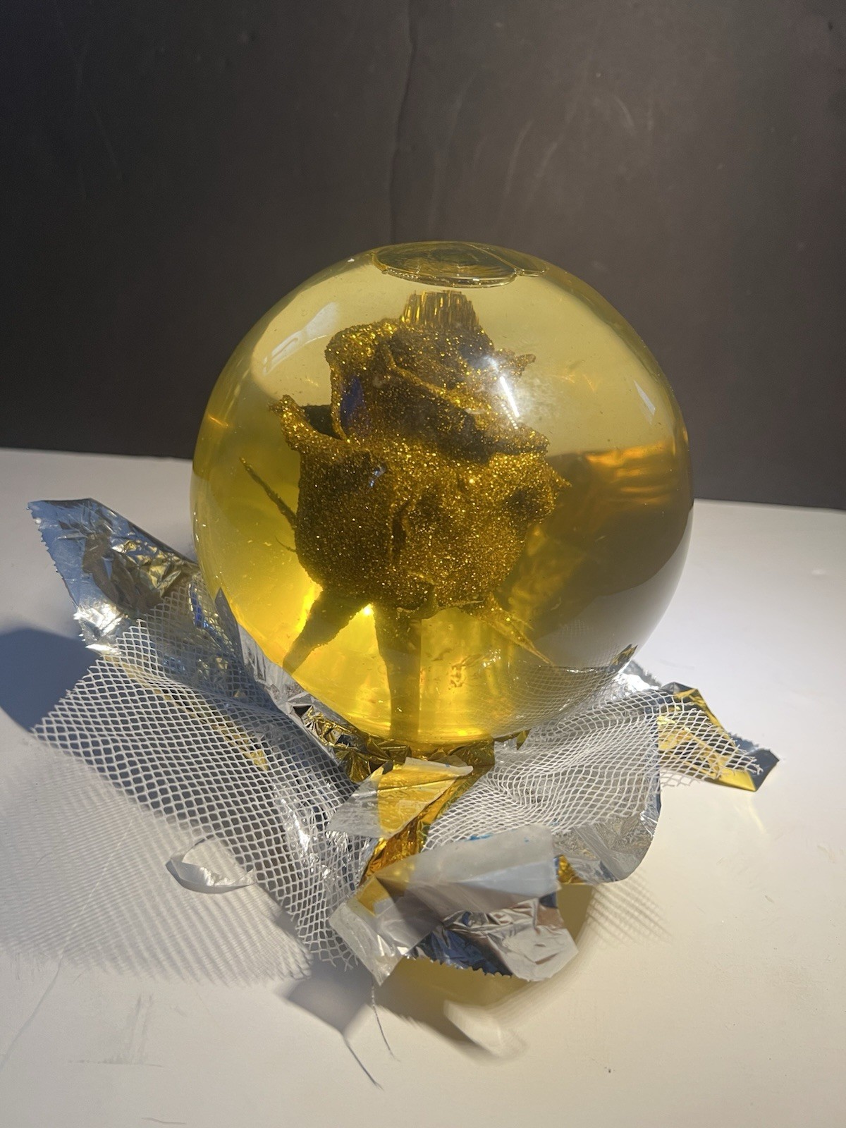 Gold Rose In Glass Water Globe