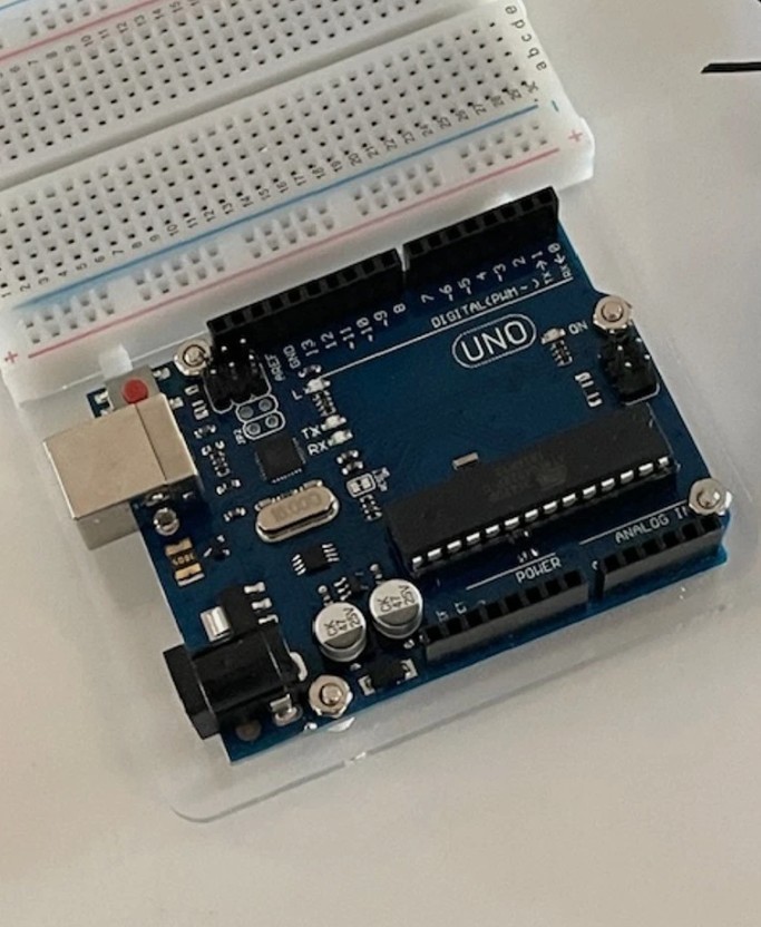 LOOK!! Educators!! STEM Classroom UNO Micro-Controller Dev Kit W/ Breadboard
