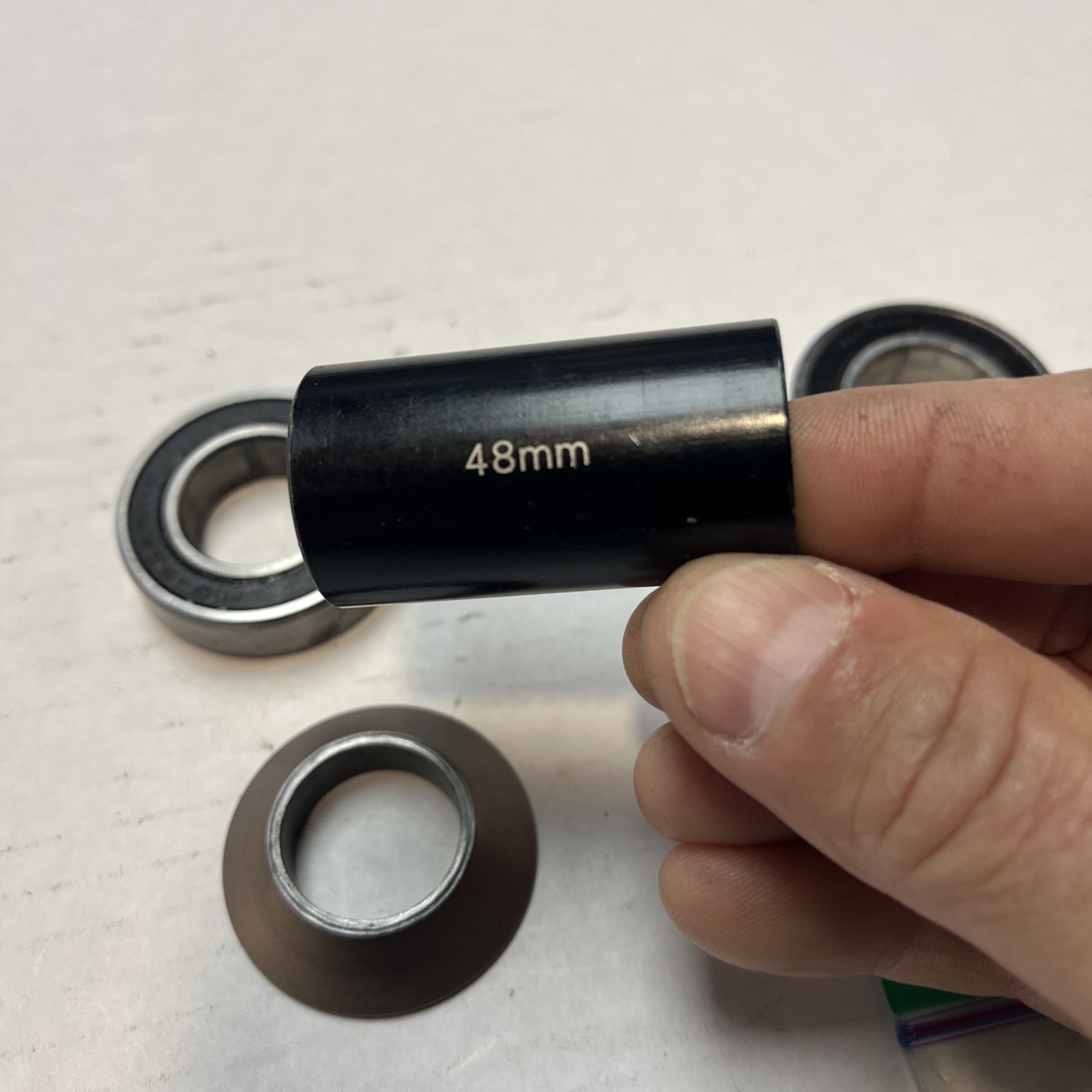 United Bmx Bottom Bracket Mid 22m Spindle Hole Size.