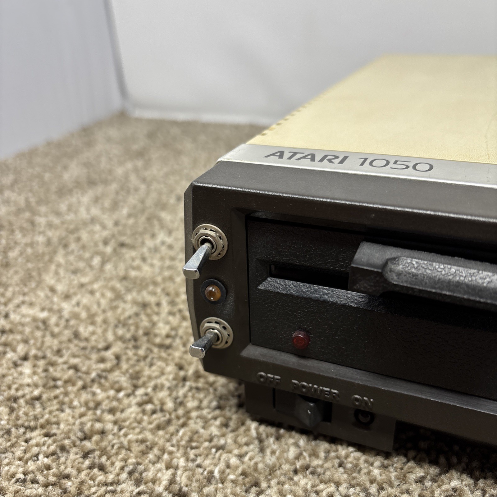 Atari 1050 Floppy Disk Drive Tested With All Cables Power And Data SIO In Box