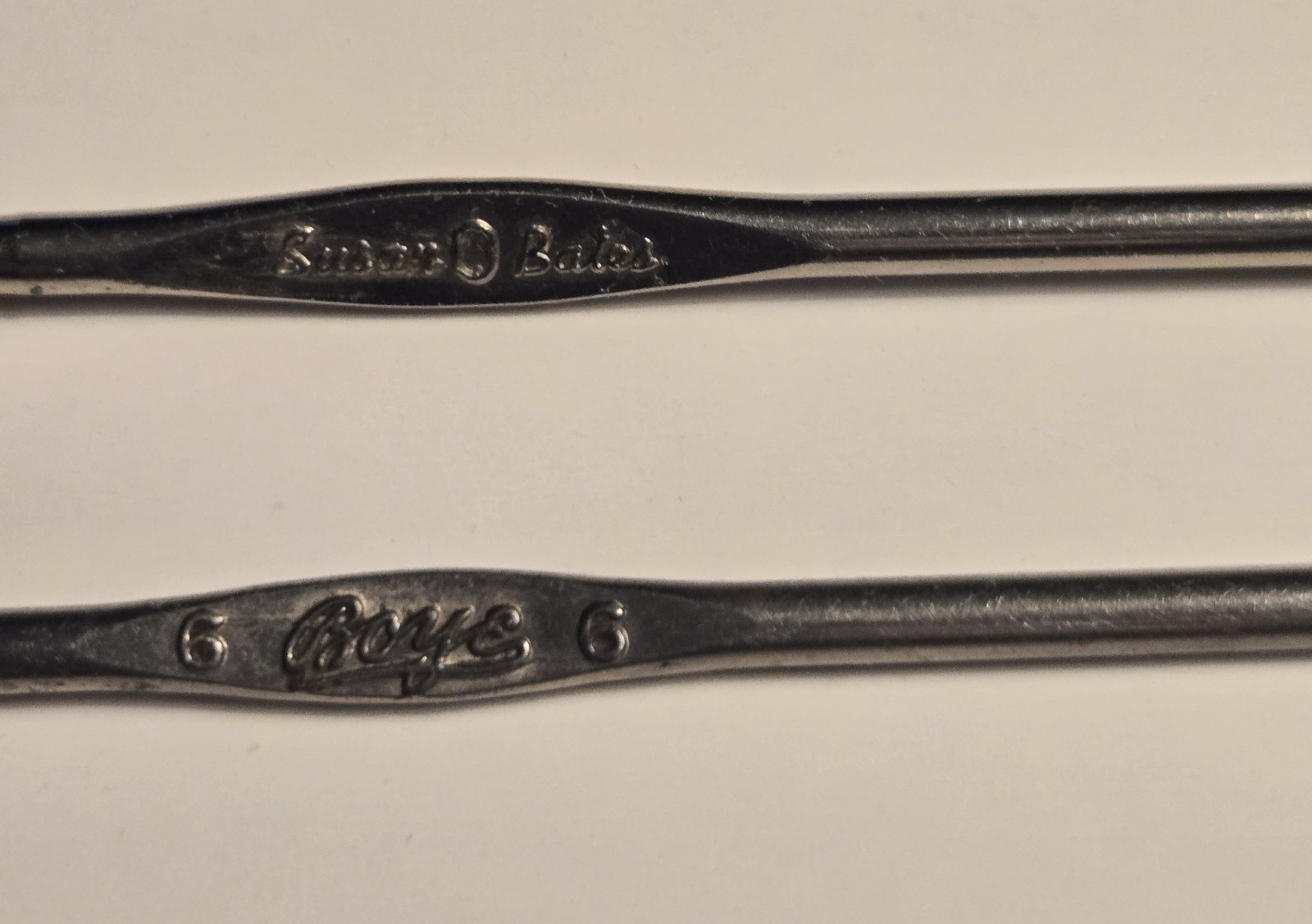 2 Vintage Crochet Hooks - Susan Bates , Boye