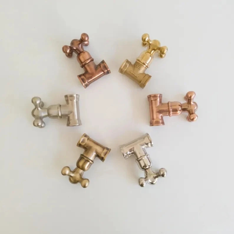 Classic Brass Gate Valve – Vintage Elegance for Timeless Plumbing Solutions - So