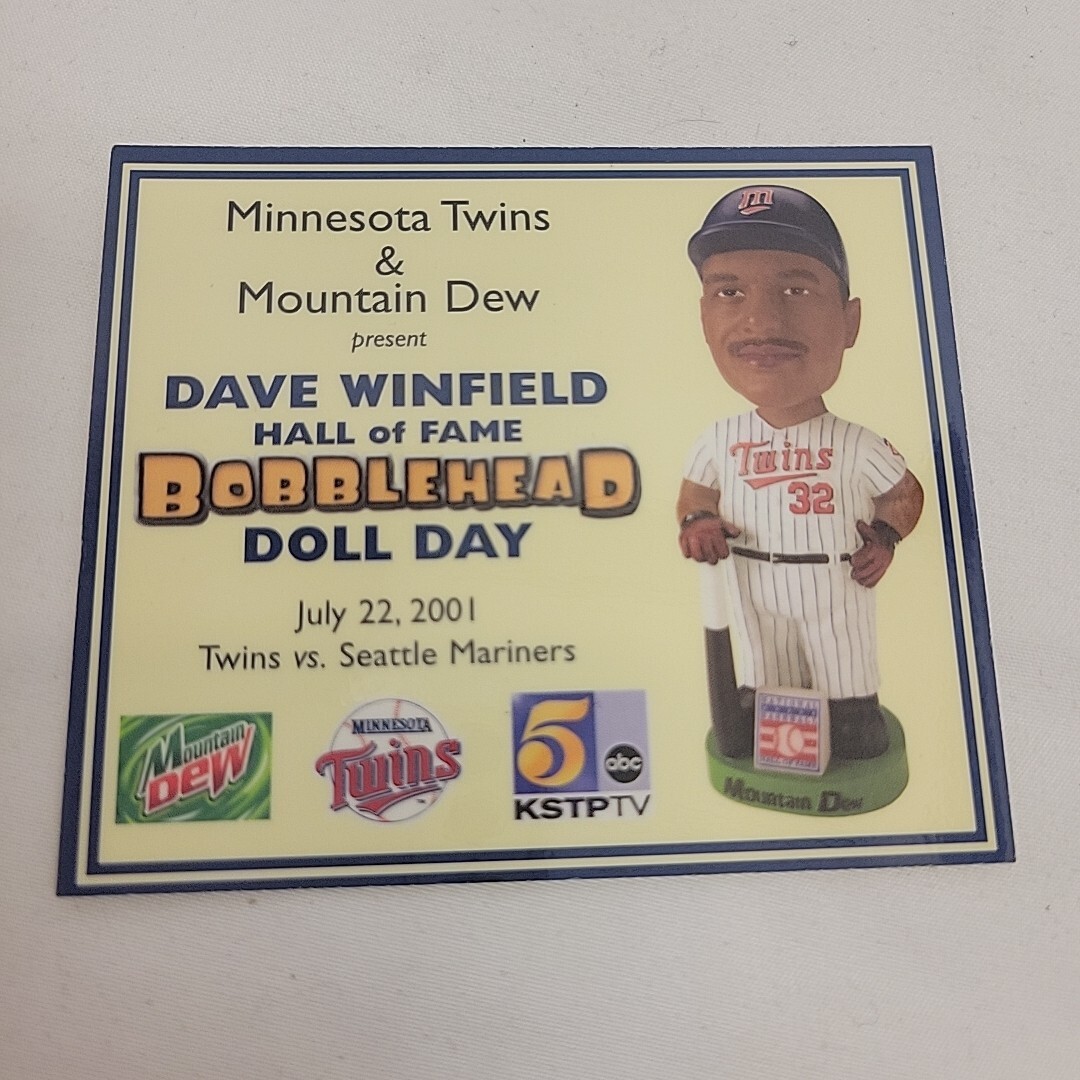 Dave Winfield Minnesota Twins Bobblehead w/ Trading Card Pack & Ticket Stubs