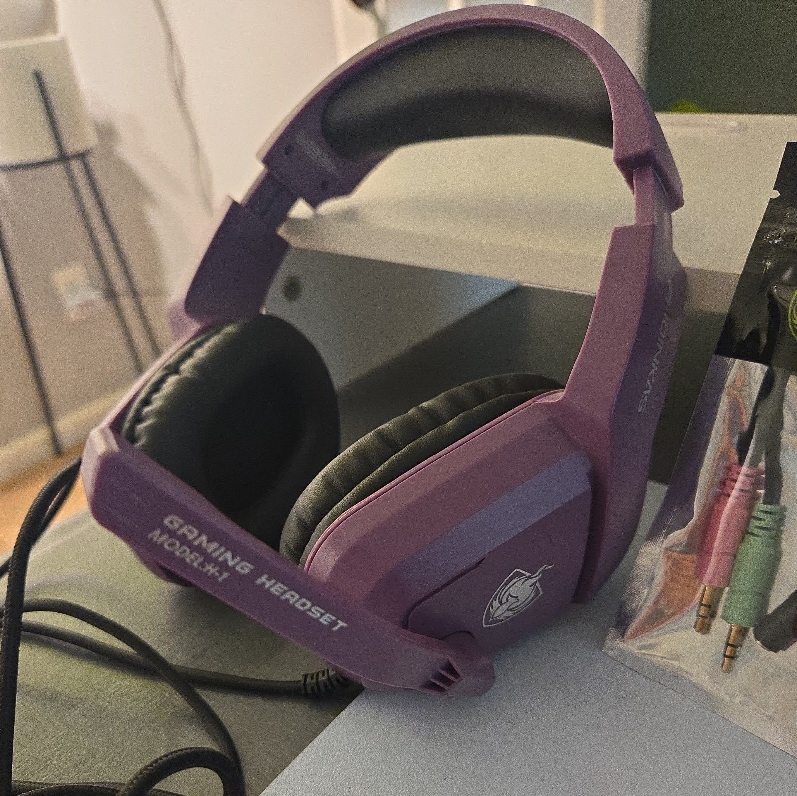 Phonikas Wired Gaming Headset w/mic. Purple NICE
