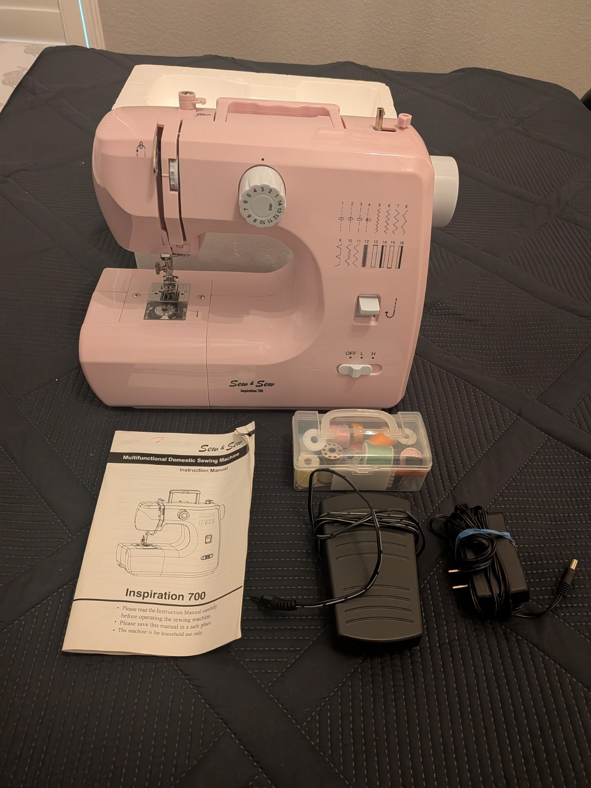Sew&Sew Desk Top Sewing Machine Inspiration 700 (Pink) In Original Box -Tested