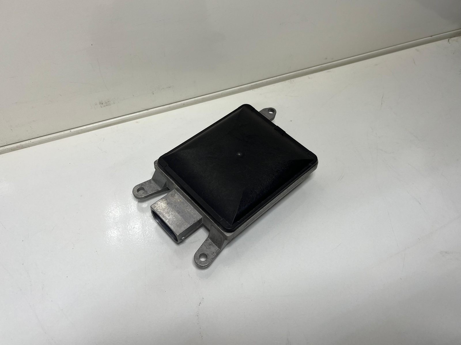 2012-2018 BMW 640i Blind Spot Control Unit 6862476