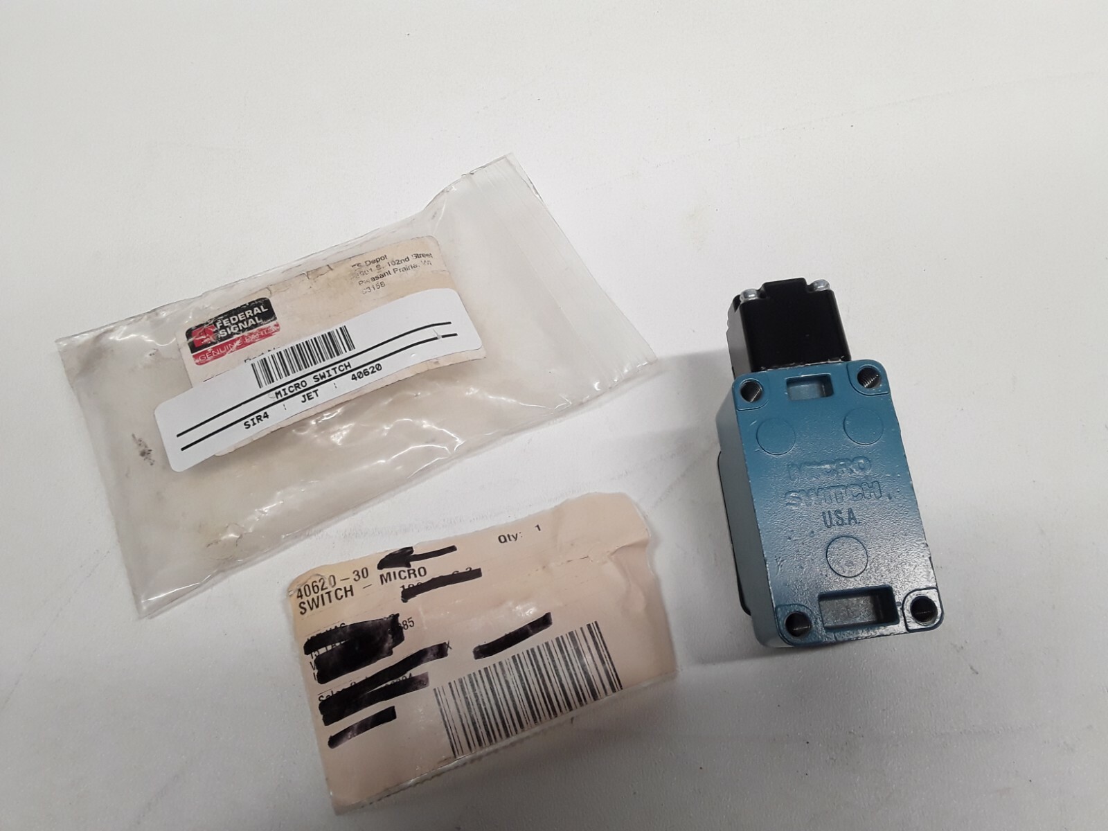 40620-30 Micro Switch SIR4 Precision Limit Switch 10A-120,240 or 480 VAC,600 VAC
