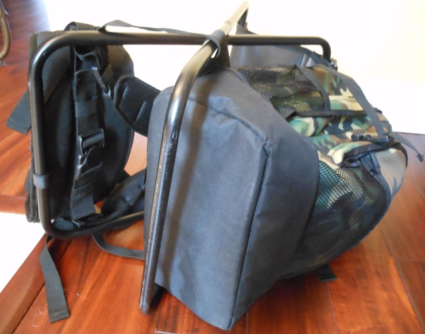 Wilson & Miller Camo backpack with stool