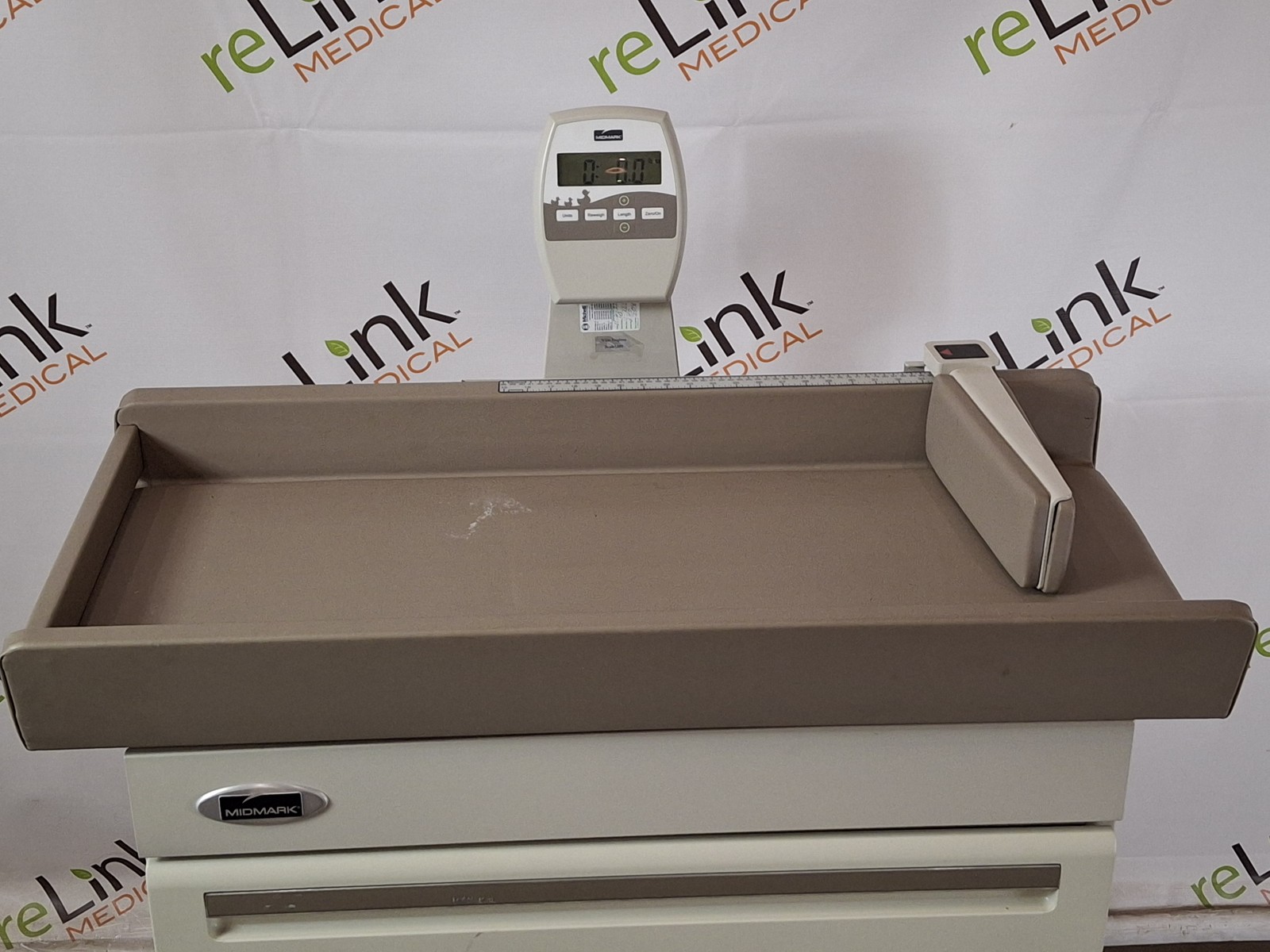 Midmark 640 Pediatric Exam Table