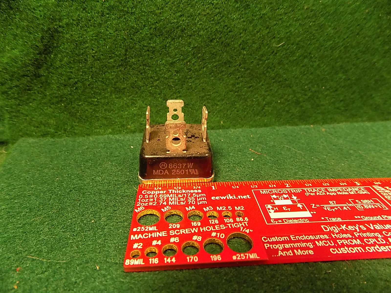 (1) Motorola MDA2501 100 VDC 25 Amp Bridge Rectifier Assembly NEW