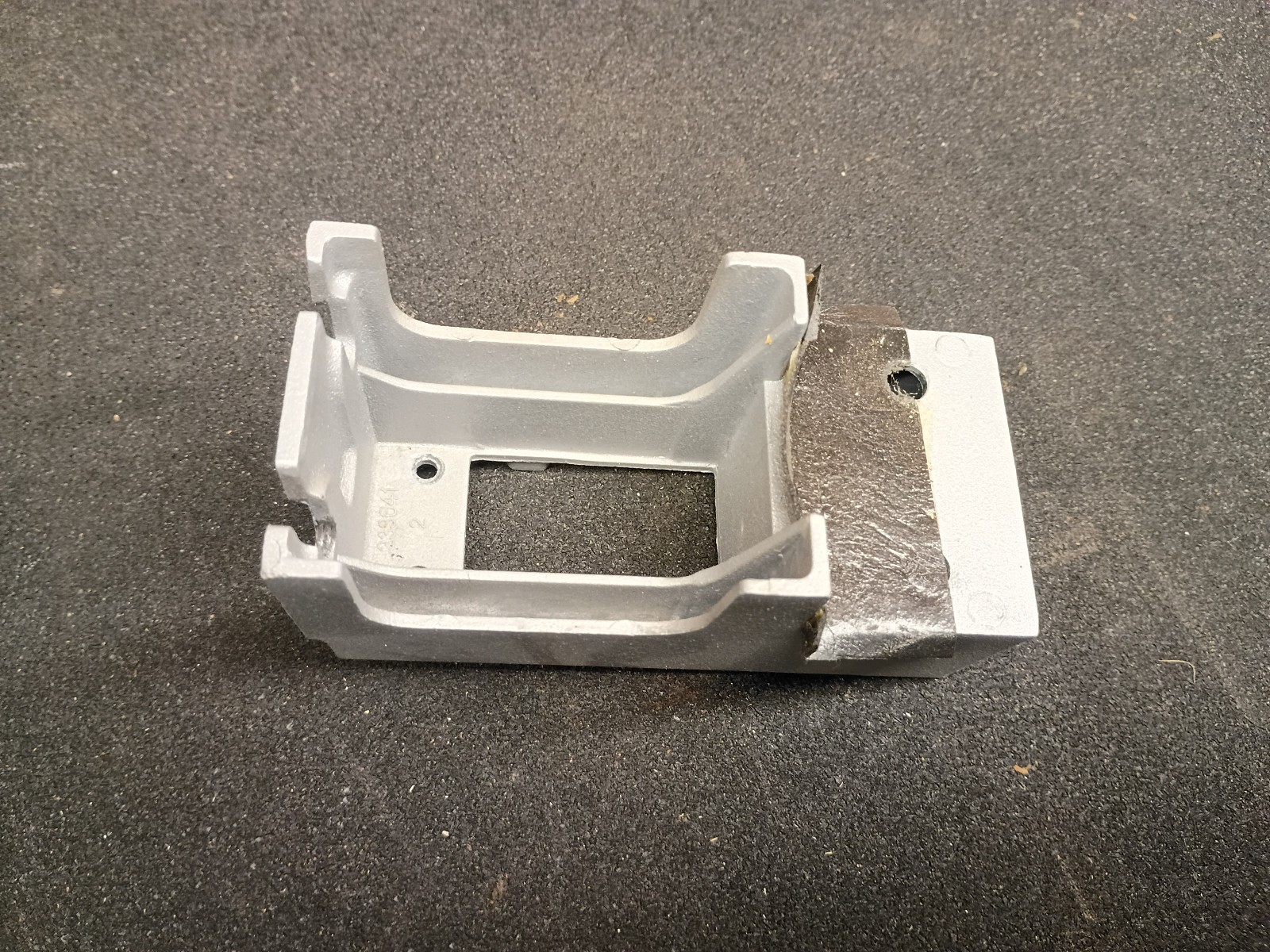 Treadmill Rear Roller Bracket off ntl77806.0 P/N 233641 - see compat inside