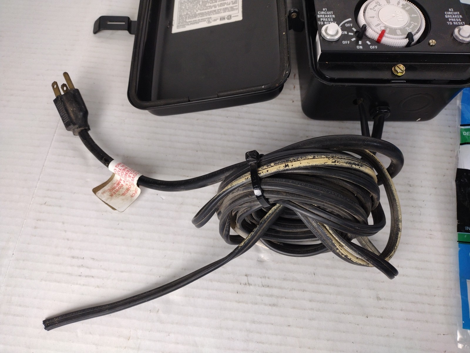 Intermatic Malibu 500 Watt Power Pack Low Voltage Transformer ML500TW Untested