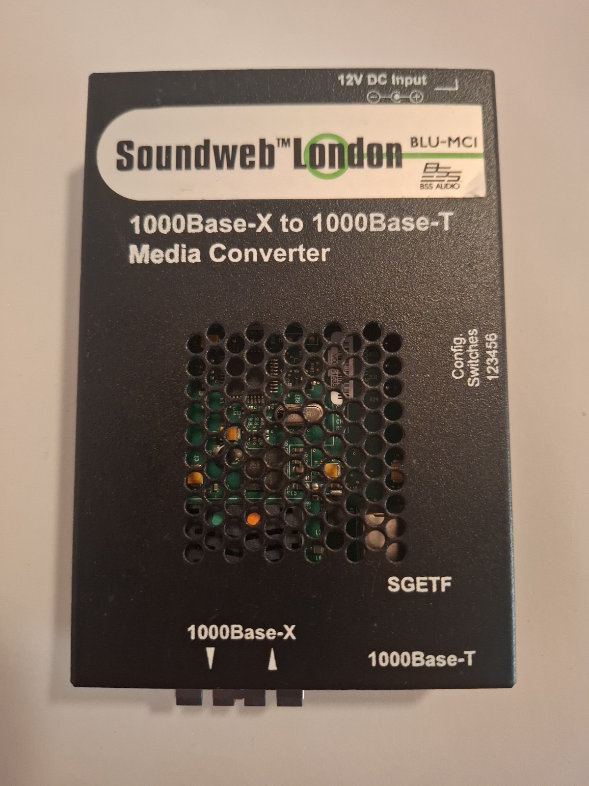 BSS	BSSMC1 1000Base-X TO 1000Base-T Media Converter