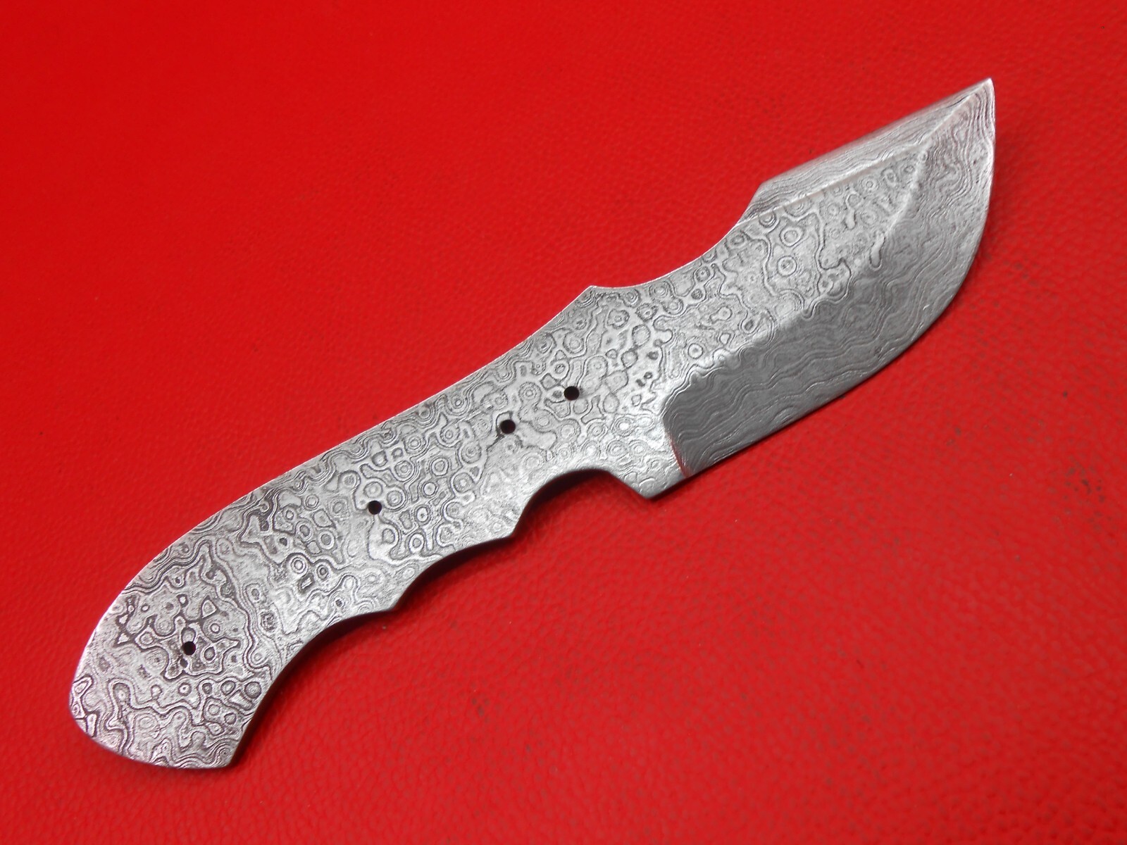 Custom Handmade Pattern Damascus Steel Tracker knife blade blank For Supply S119