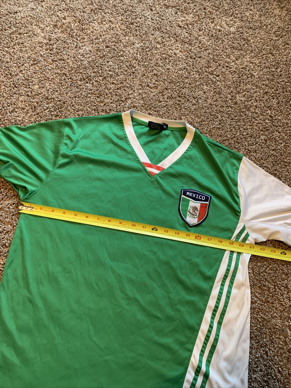 Basix Soccer Mens Green White Red Mexico Soccer Shirt Size XL Polyester