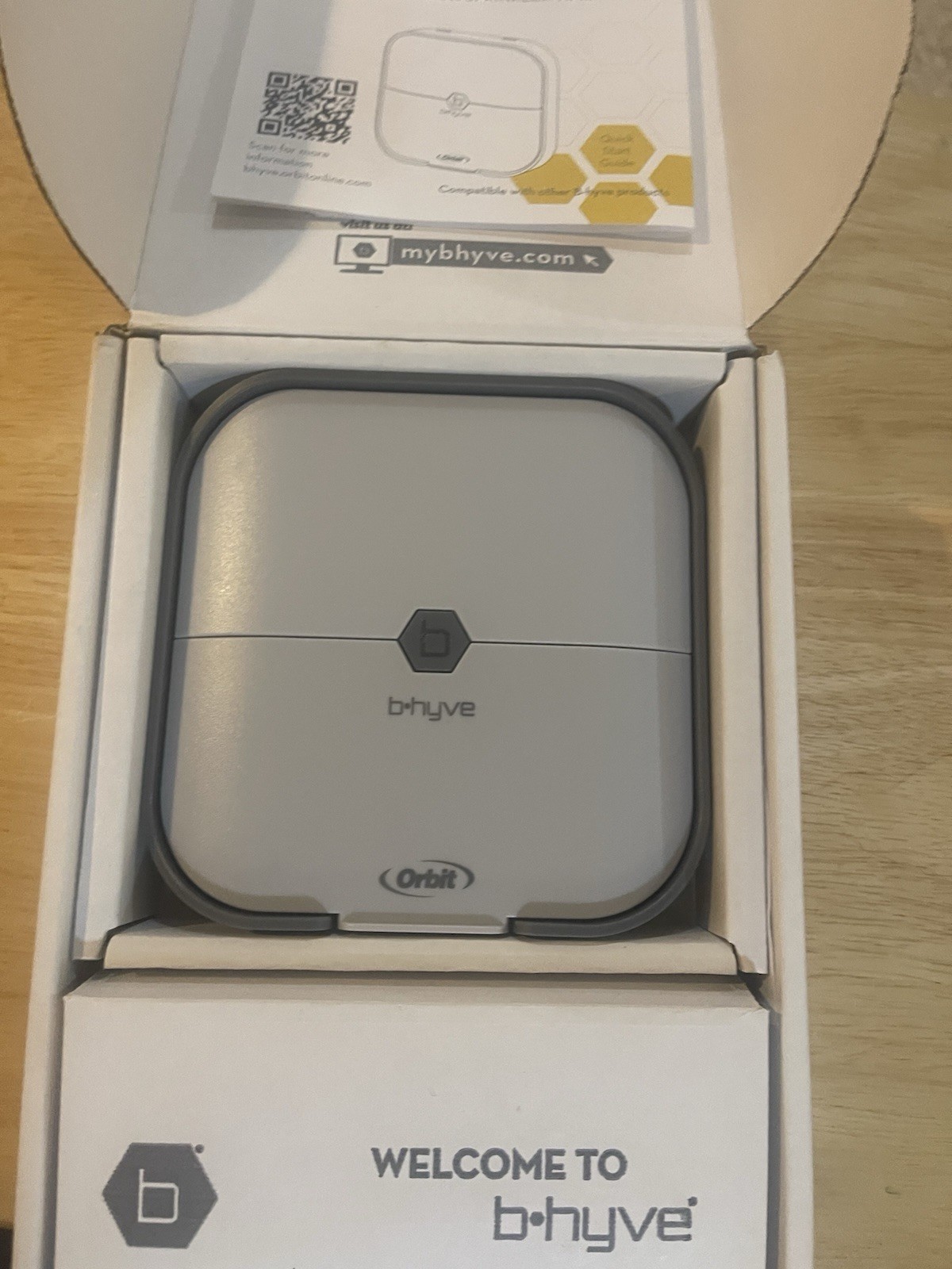 ORBIT B HYVE SMART INDOOR SPRINKLER TIMER 8 STATIONS