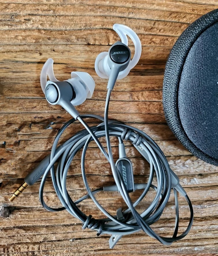 Bose SoundTrue Ultra in-ear Headphones Headsets for Apple ios - Charcoal Black