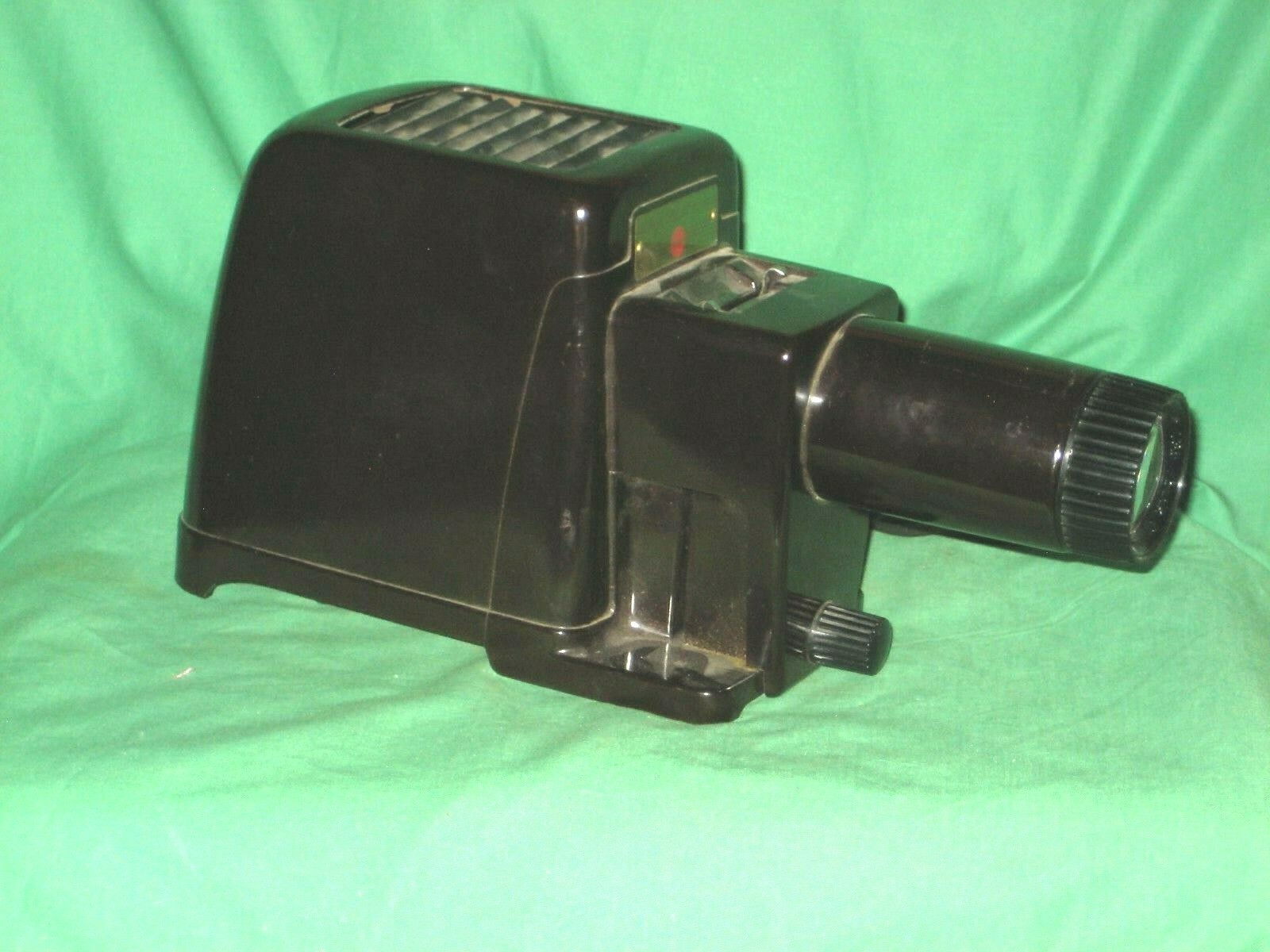 #737 - Vintage Eastman Kodak Kodaslide Merit Slide Projector -  Tested, Works